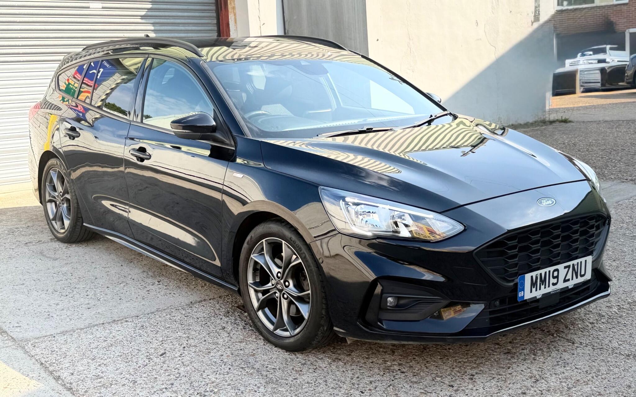 Ford Focus Right Side